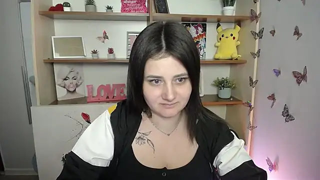 Katrin_kiss_ Adlı Modelin Canlı XXX Sohbeti