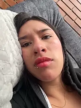 Chat XXX en directo de LilyRossi_