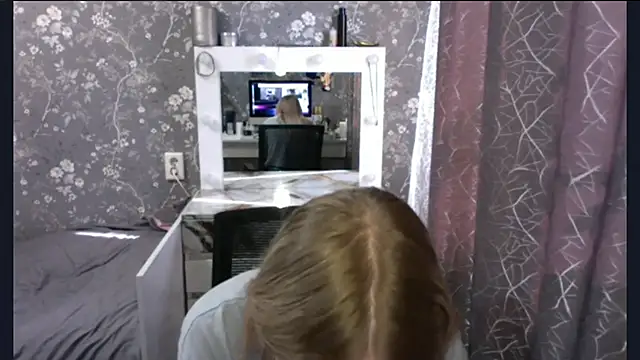 Živý XXX chat JennaLomeri