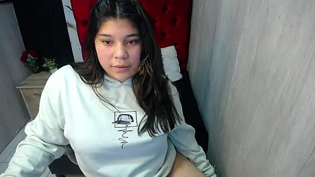 tiana_wolf XXX чат на живо