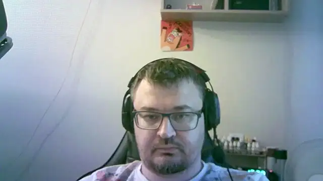 Chat +18 de SirAbuser ao vivo