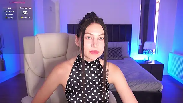 EliseVelour Chat XXX in diretta