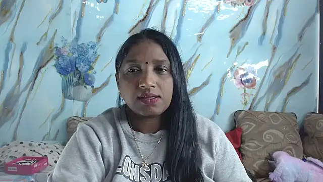 Indian_tracy Live XXX Chat