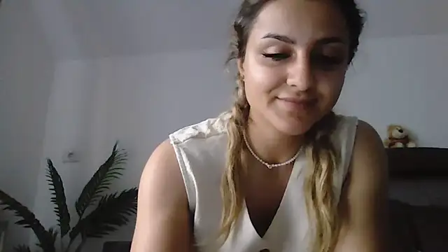 NicolePlay's Live XXX Chat