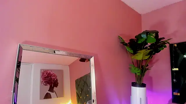 Velvet_Dreamss' Live XXX Chat