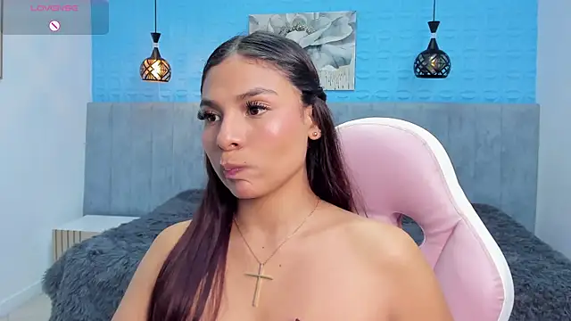 Czat XXX na żywo – amira_cute2