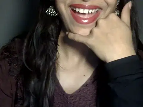 Chat XXX ao vivo de lusty_tanu