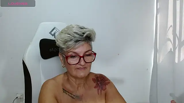 bety-cum2 Chat XXX live