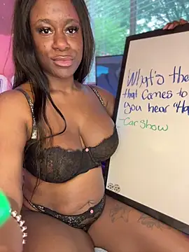 Chat XXX en directo de TikaMoon