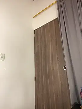 emilyrojas live XXX chat