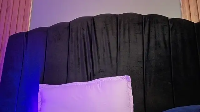 Živý XXX chat LiaMonroee_