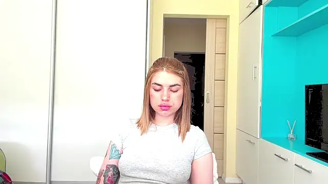 CasseyParnes' Live XXX Chat
