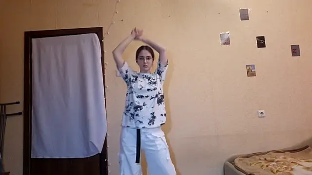 Онлайн чат XXX Katelemon