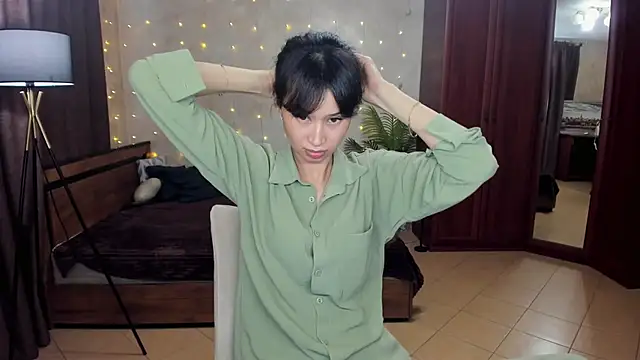 SheilaRare Adlı Modelin Canlı XXX Sohbeti