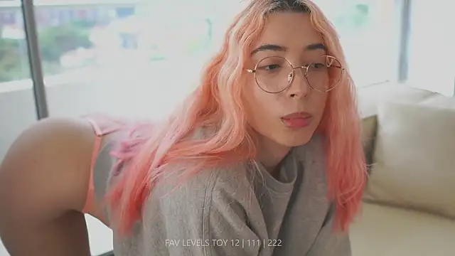 dearnina_'s Live XXX Chat
