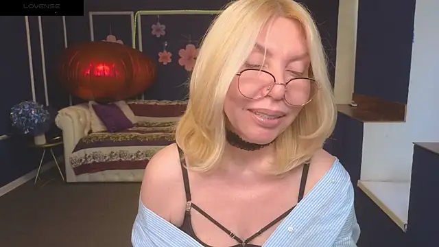 Wendy_Waves Adlı Modelin Canlı XXX Sohbeti