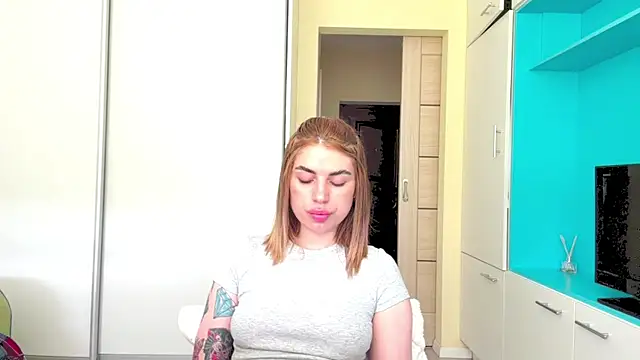 CasseyParnesn Live XXX chat