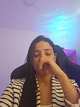 دردشة miaeyex الجنسية المباشرة