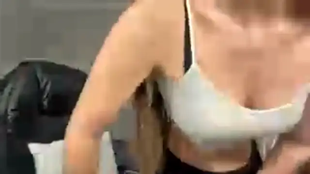 ShaylaChong live XXX chat