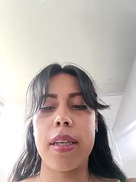 _andrea30のライブXXXチャット