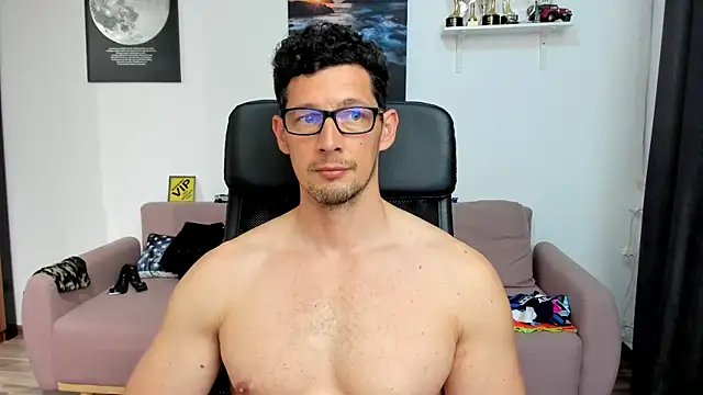 BrutusK08 라이브 XXX 채팅