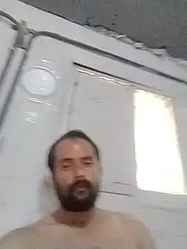 Tecato23: διαδικτυακό σόου στην κάμερα