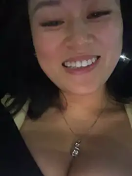 Yolanda9 Live XXX-chat