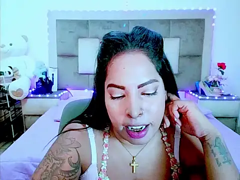 Czat XXX na żywo – indiantopaz694u