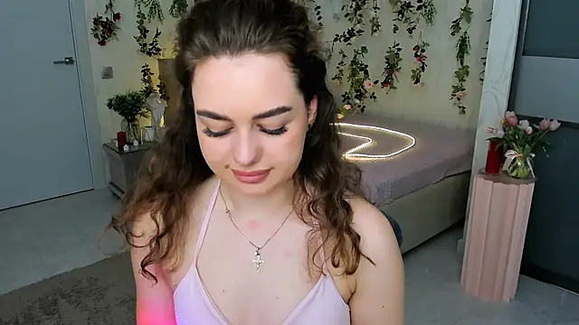 XXX chat uživo modela MiracleCurly