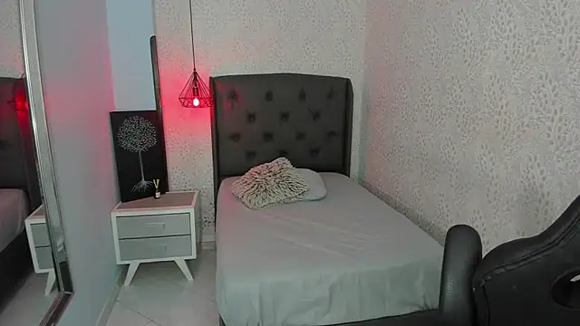 ROXXYBLOOM 라이브 XXX 채팅