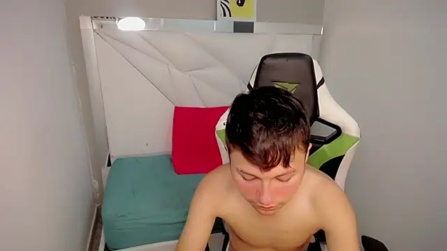 Chat +18 de NYC_Bby ao vivo