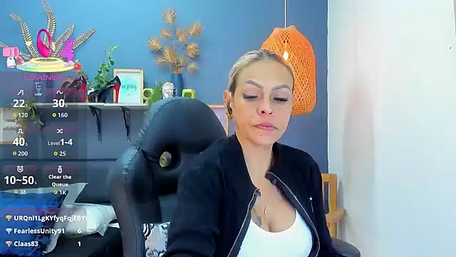 yessila_parker's Live XXX Chat