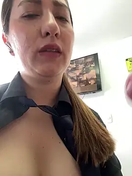 suzy-111 Adlı Modelin Canlı XXX Sohbeti