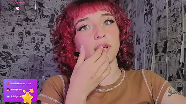 Chat +18 de NickiYoung ao vivo