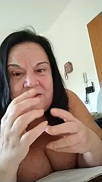 Yaya_Mineira 라이브 XXX 채팅