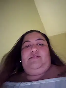 Curvy-Diva- Live XXX-Chat