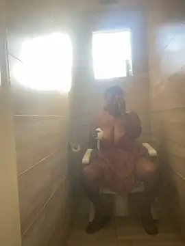 Cardiebae89 Adlı Modelin Canlı XXX Sohbeti