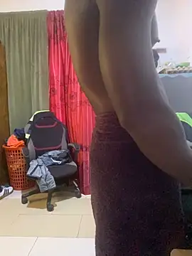 Pornhouse420 élő XXX-chatje