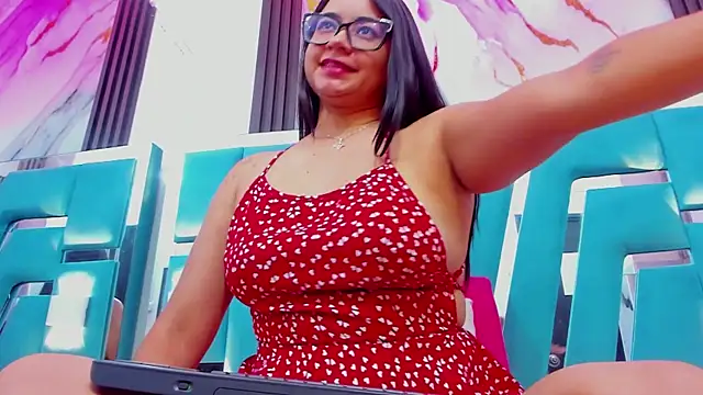 miilaklum Adlı Modelin Canlı XXX Sohbeti