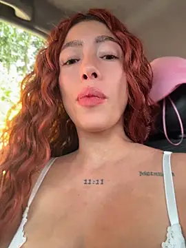 roxyrougee 现场XXX聊天