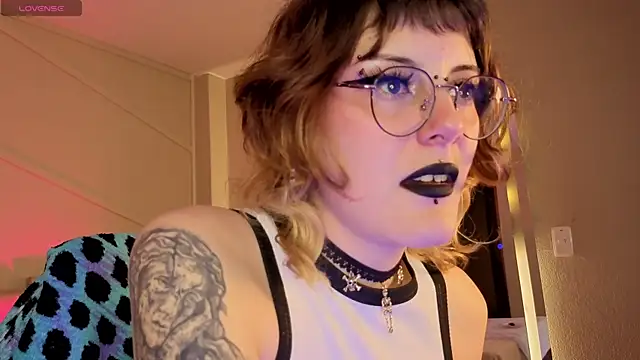 Rossiee_huntt's Live XXX Chat