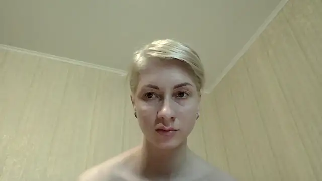 XXX chat uživo modela SunnyGirl-