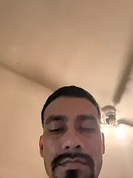 Cnutt310's Webcam Show