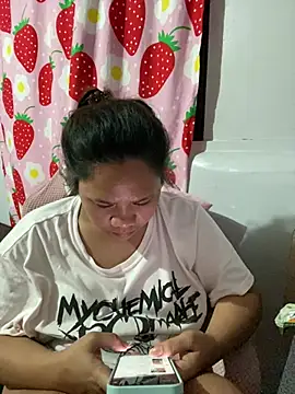 _UrSingleMamiBella_ – Live XXX-chat