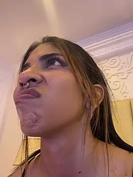 VioletaHills_ Obrolan Langsung XXX