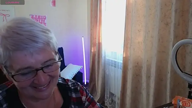 Chat XXX ao vivo de Sandra_Snowflake