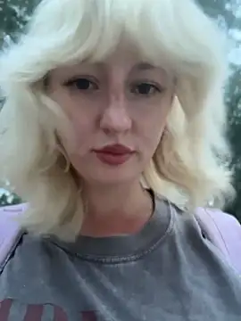 Онлайн чат XXX RonnieKiss