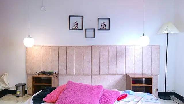 XXX chat uživo modela katiamoree
