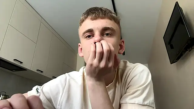 SoloFury Live XXX Chat
