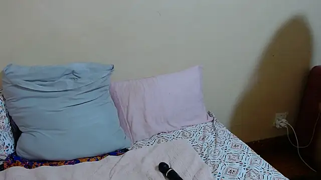 BootyShakerxxx লাইভ XXX চ্যাট